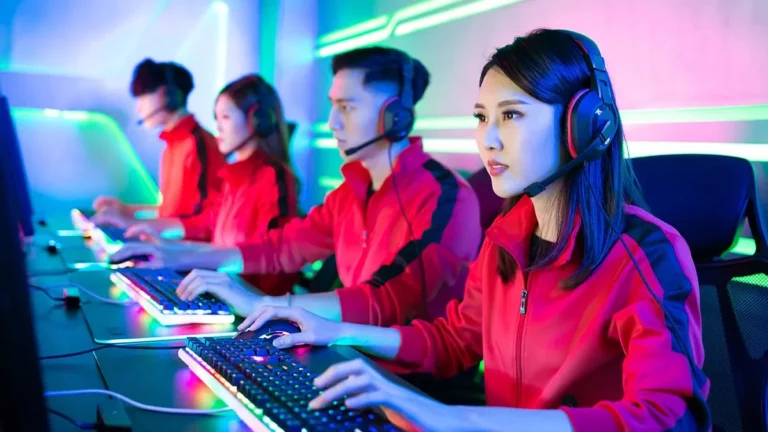 Top Competitive Esports Games for Aspiring Professional Players
